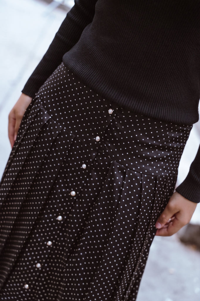 Coco Blanc Polka Dot Pleated Skirt - Black/White – The Shoppe Miami