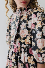Petite Amalie Romantic Floral Print Dress