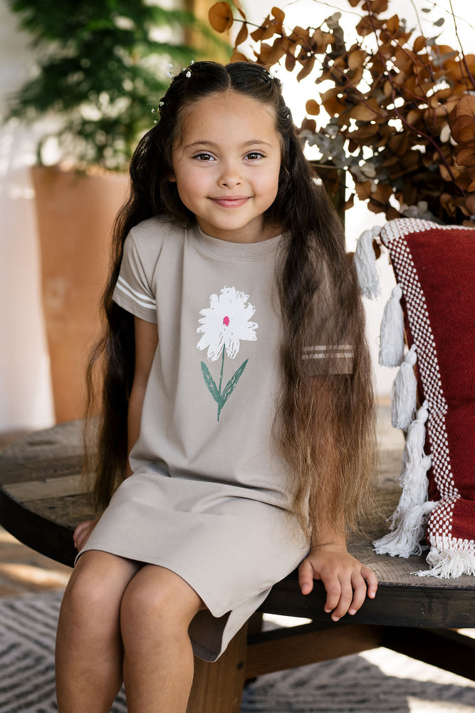 Analogie Short Sleeve Taupe Flower Dress