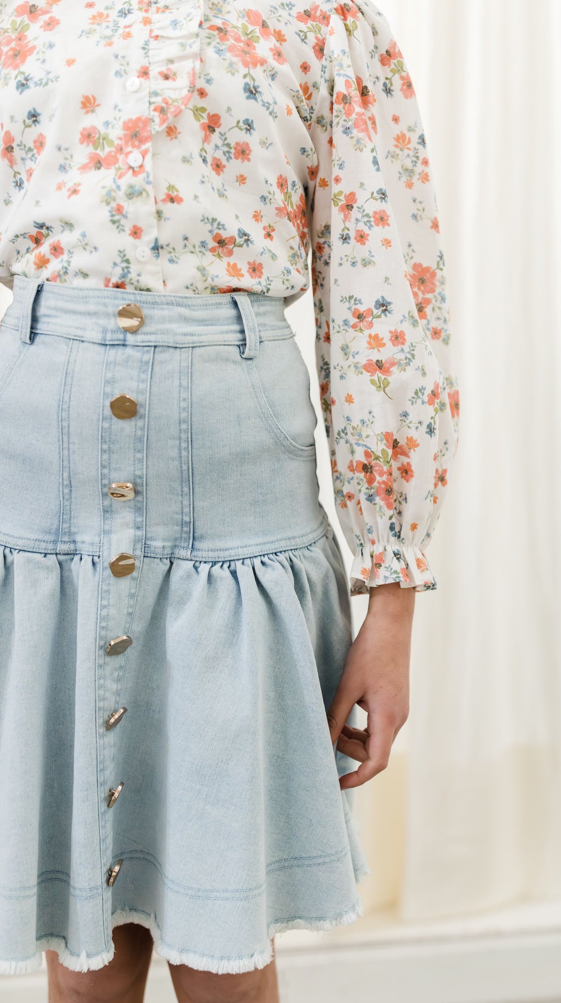 Petite Light Blue Wash Mini Pocket Denim Skirt | PrettyLittleThing KSA